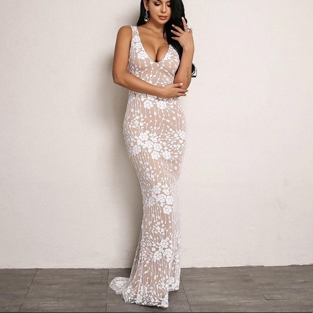 White Long Lace/Sequin Dress - Picture 2 of 6